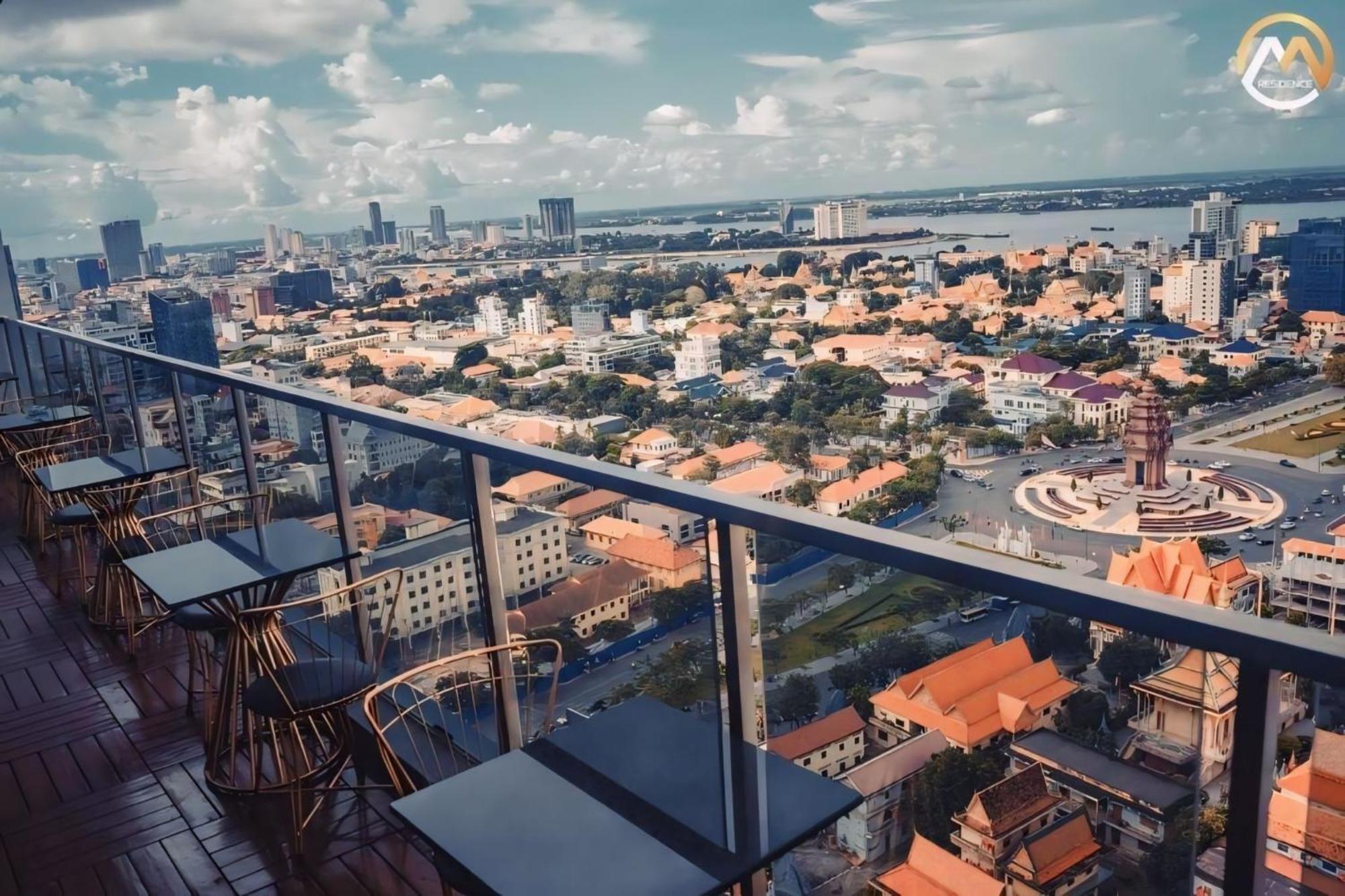 Hotel Serviced Condo Unique Infinity Pool With Mekong River View Phnom Penh Zewnętrze zdjęcie