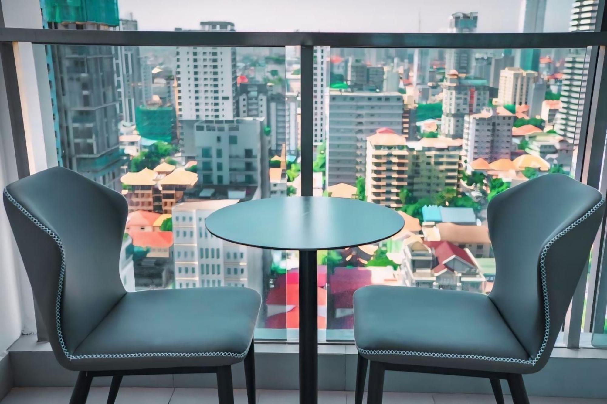 Hotel Serviced Condo Unique Infinity Pool With Mekong River View Phnom Penh Zewnętrze zdjęcie